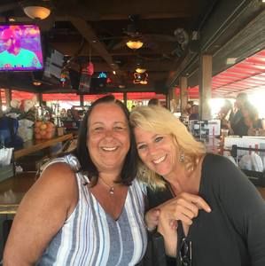 Meet your Posher, Valerie